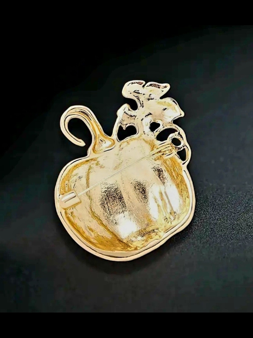 Gold Pumpkin Brooch Pin - Picture 3 of 4